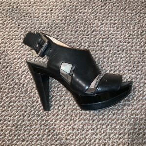 Micheal Kors black semi-chunky heel